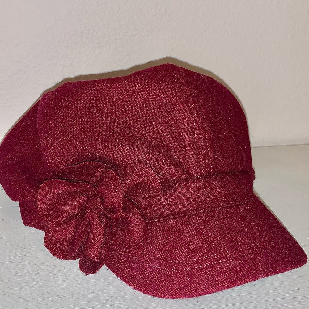 Maroon Newsboy Hat w/Flower (Sonoma)